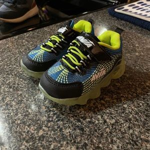 Avia Toddler Light Up Sneakers